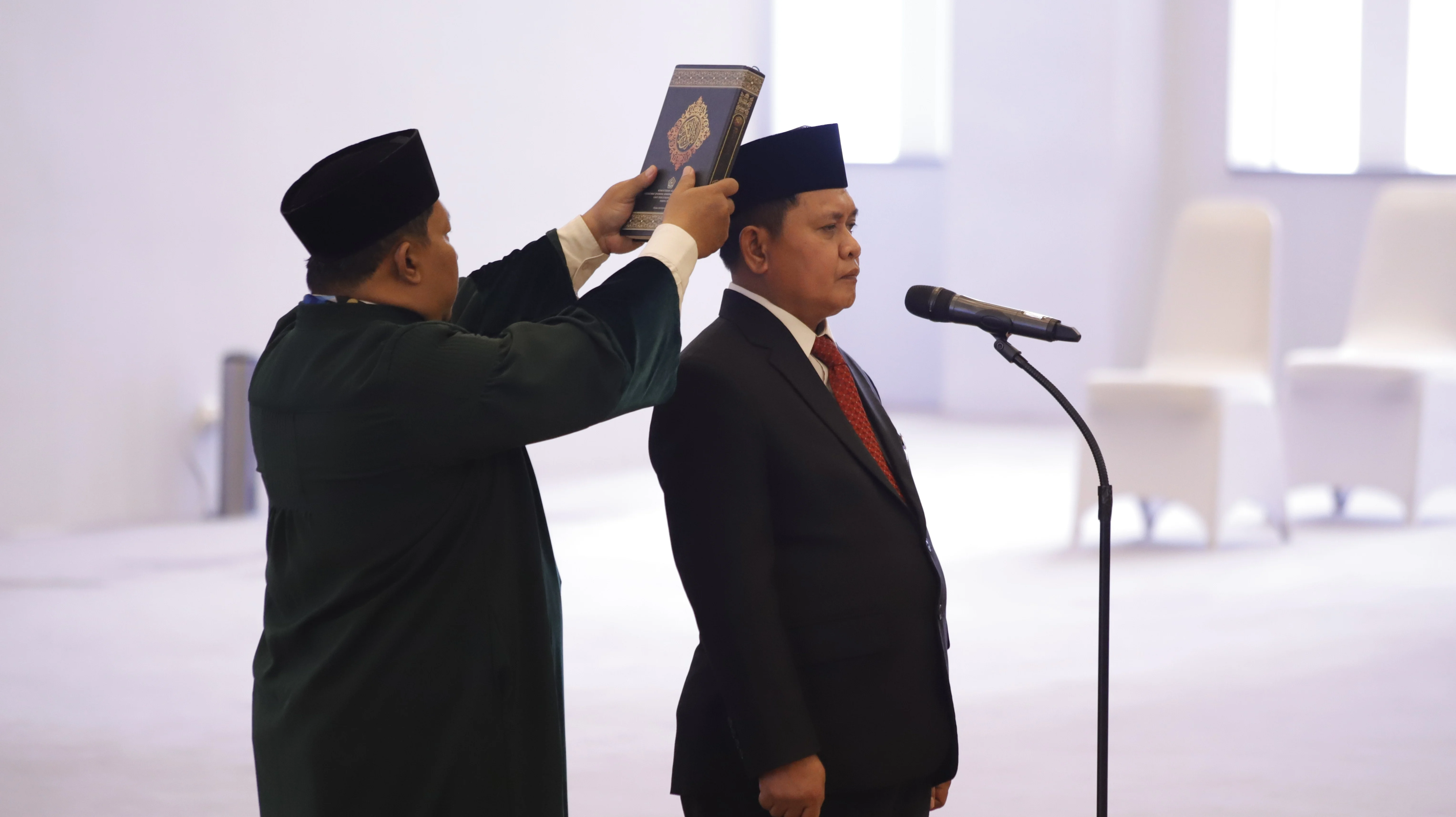 KETUA MAHKAMAH AGUNG LANTIK SAHWAN SEBAGAI KEPALA BUA